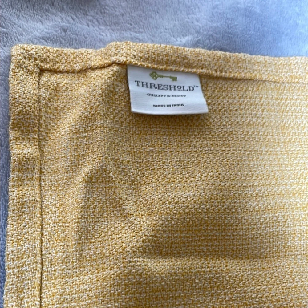 Threshold Set of 4 Yellow Cotton Blend Dinner Napkins